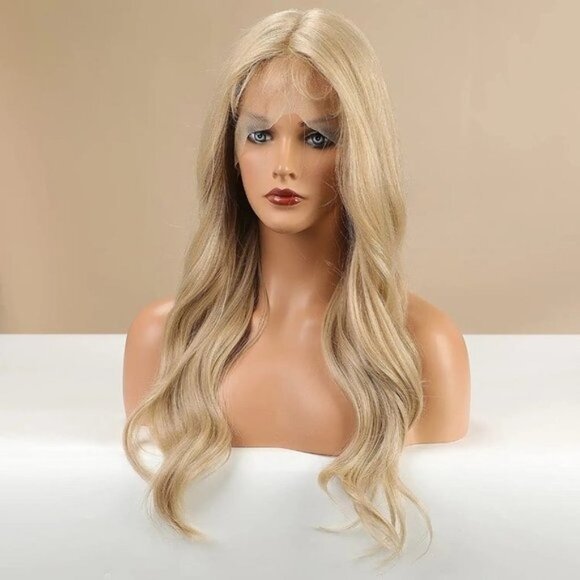 Golden Blonde Middle Part Lace Wig - Picture 3 of 5